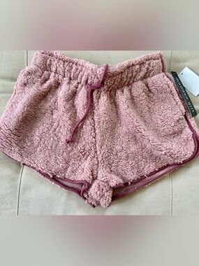 Madden Girl Fuzzy Shorts – Tie Waist, Pockets – Pink Size Medium – NWT